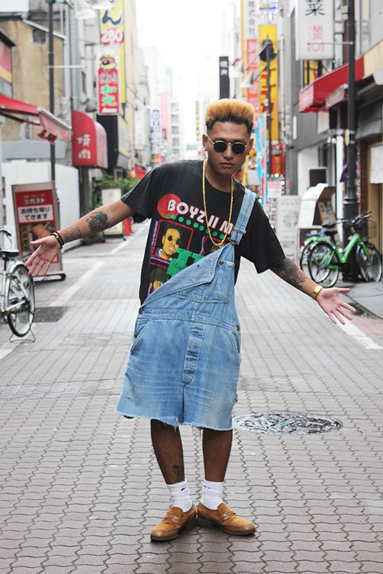 Những kiểu phối quần yếm cho nam giới